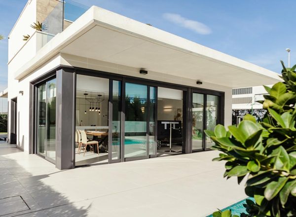 about-ralph-ravi-kayden-2d4lAQAlbDA-unsplash